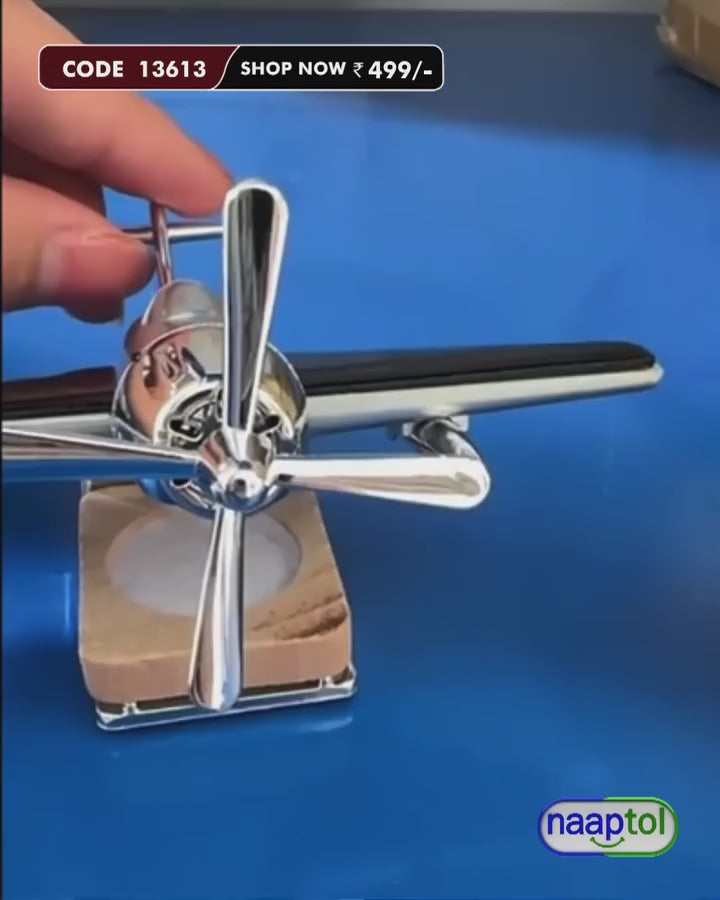 partizano LAVNDER AIR FRESHENER Car Freshener Diffuser Car Aroma Diffuser Air Freshener Perfume Solar Power | Car Dashboard Aeroplane Decoration With Perfume silver Black